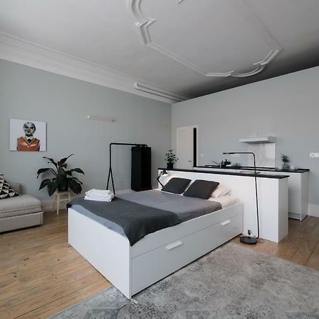 פורטו Baixa24 •P2R• Bright Apt In Vibrant Downtown מראה חיצוני תמונה